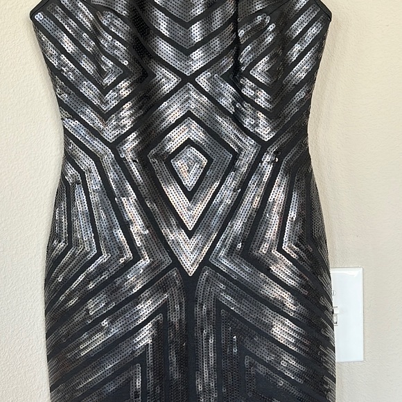 Beautiful BCBG Evening Gown - XS - Picture 3 of 9